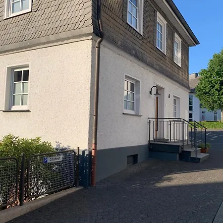Zwei - Ein Haus - Alles Fusslaeufig - Altstadt, Wanderwege, Freibad Und Restaurants In Unmittelbarer Naehe Apartman *